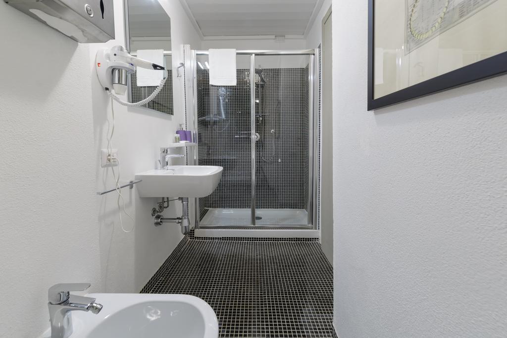 Budget Rooms Logudoro 35 칼리아리 외부 사진